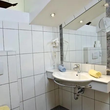 Petit Madlein Bed & Breakfast 4*